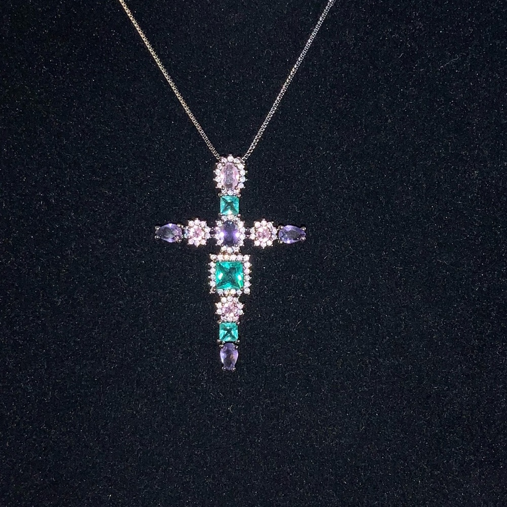 4ct Gemstone Cross Pendant - Picture 6 of 9